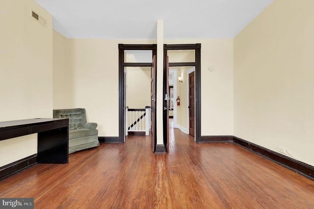 2511 N CALVERT ST, Baltimore, MD 21218