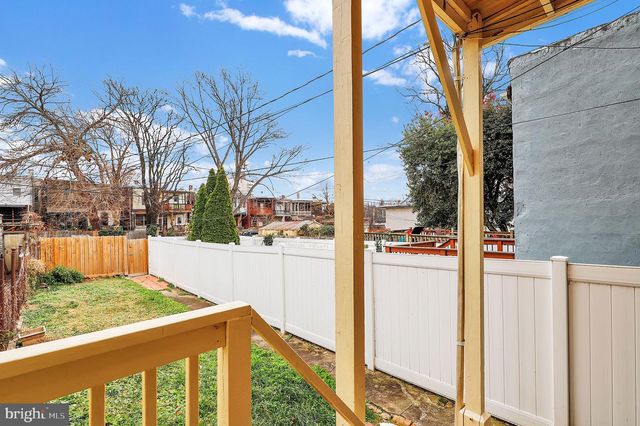 2511 N CALVERT ST, Baltimore, MD 21218