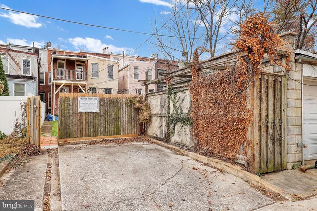 2511 N CALVERT ST, Baltimore, MD 21218