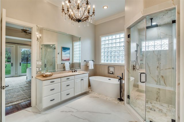 4731 N Lindhurst Avenue, Dallas, TX 75229