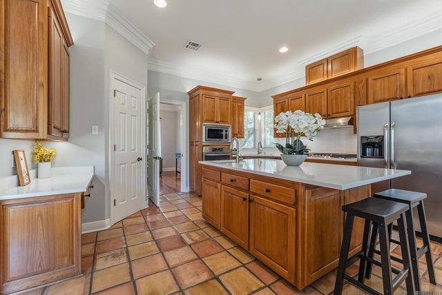 12530 Willows End Dr, Saint George, LA 70810