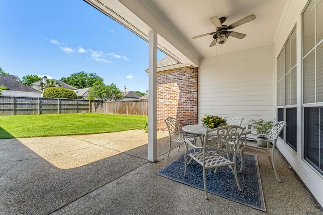 12530 Willows End Dr, Saint George, LA 70810