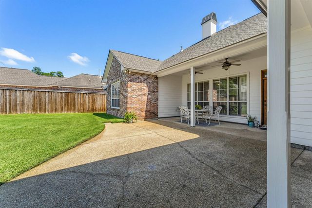 12530 Willows End Dr, Saint George, LA 70810
