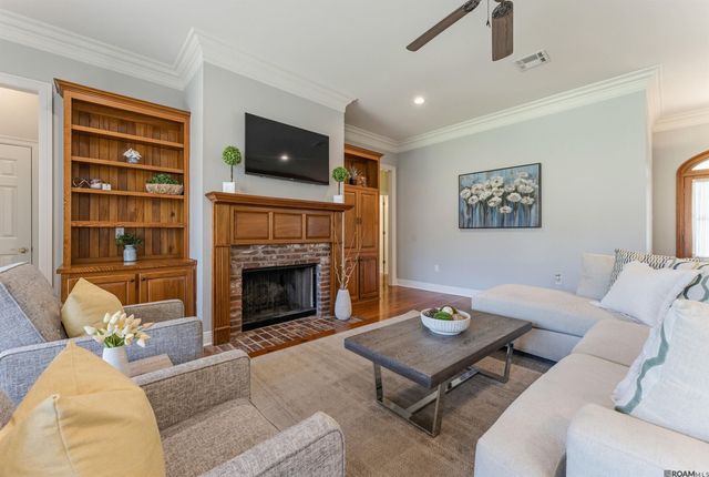 12530 Willows End Dr, Saint George, LA 70810