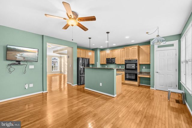 43116 SHADOW TER, Leesburg, VA 20176