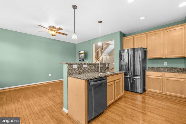 43116 SHADOW TER, Leesburg, VA 20176