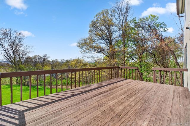 7 Chardonnay Road, Cortlandt Manor, NY 10567