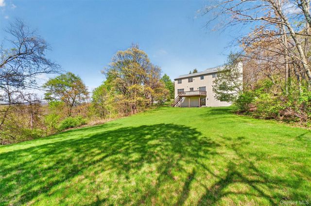 7 Chardonnay Road, Cortlandt Manor, NY 10567