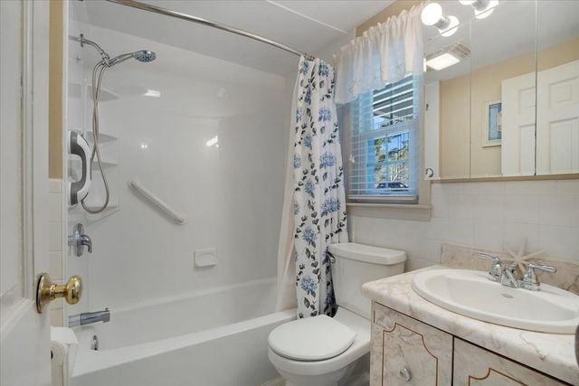 15 Quail Nest Run, Harwich, MA 02645