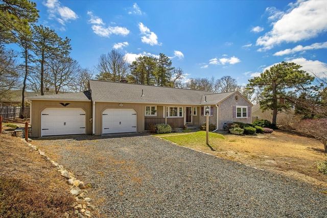 15 Quail Nest Run, Harwich, MA 02645