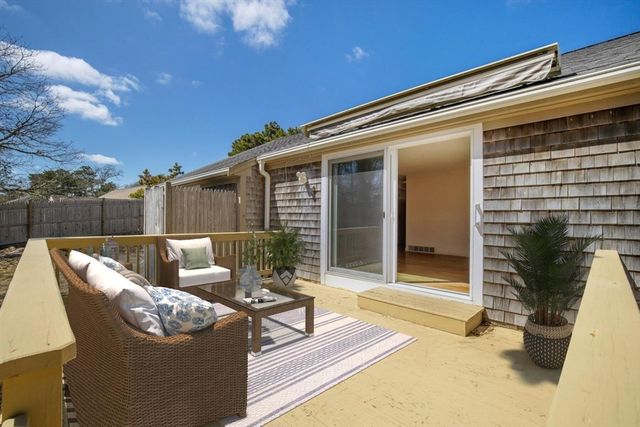 15 Quail Nest Run, Harwich, MA 02645