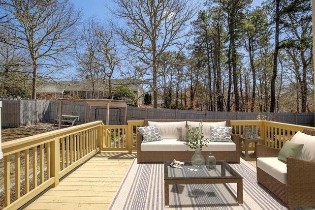 15 Quail Nest Run, Harwich, MA 02645