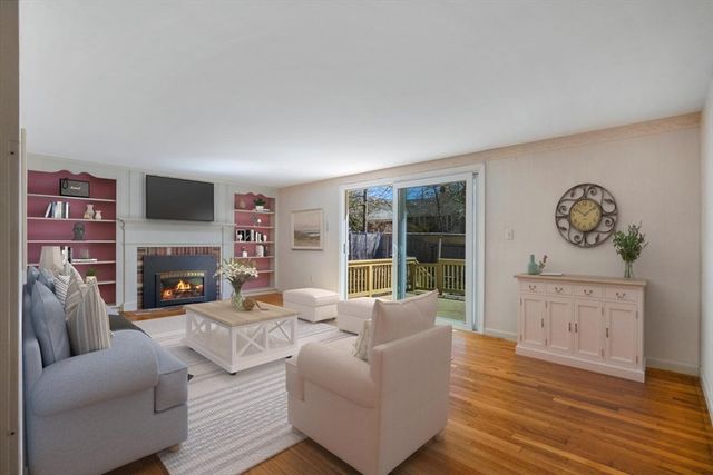 15 Quail Nest Run, Harwich, MA 02645