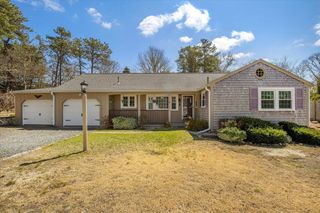 15 Quail Nest Run, Harwich, MA 02645