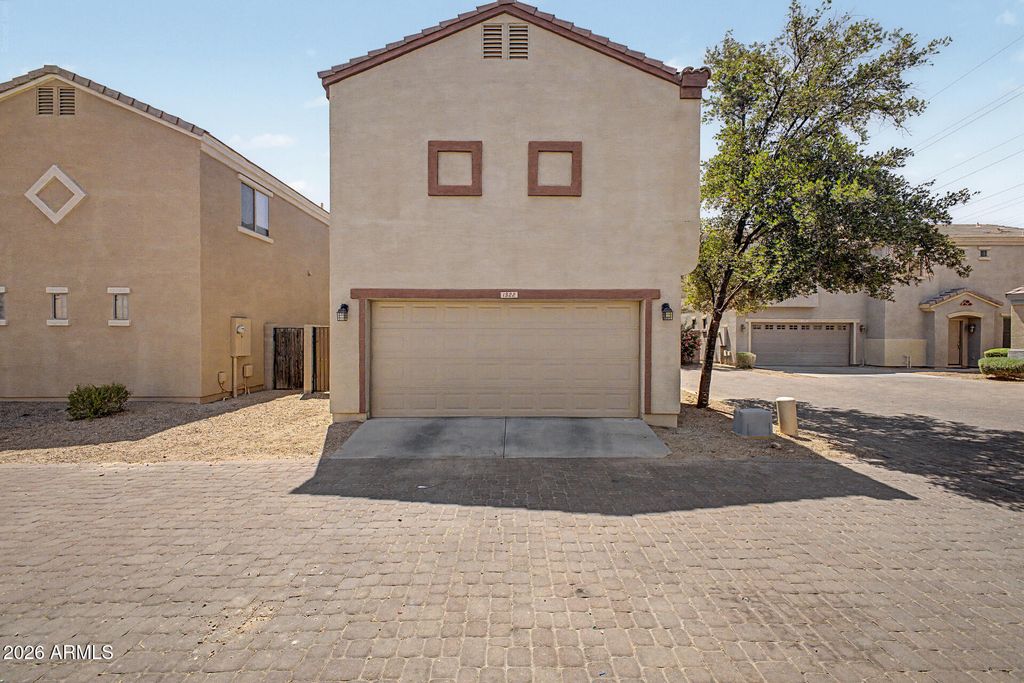 1322 E DUNBAR Drive, Phoenix, AZ 85042 — photo 3