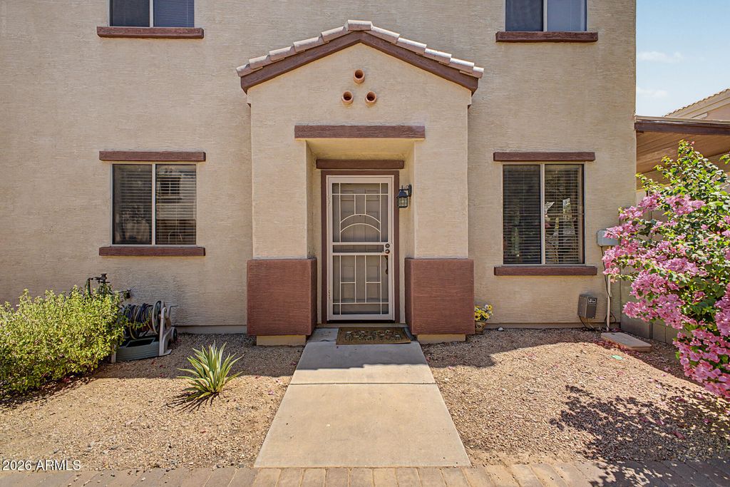 1322 E DUNBAR Drive, Phoenix, AZ 85042 — photo 4