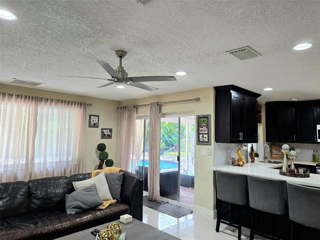 400 Bonaventure Boulevard, Weston, FL 33326