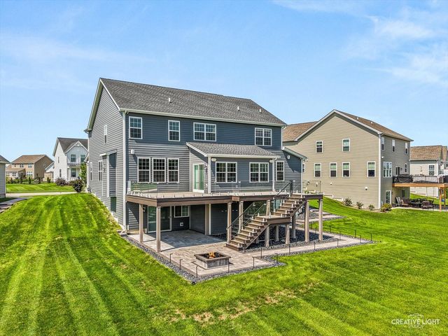 3527 S Riding Ridge, Elgin, IL 60124