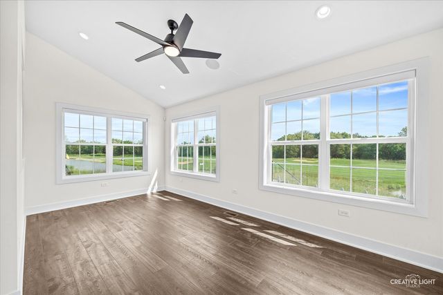 3527 S Riding Ridge, Elgin, IL 60124
