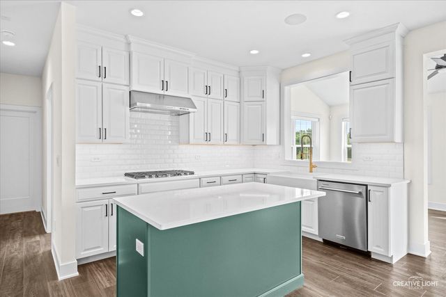 3527 S Riding Ridge, Elgin, IL 60124