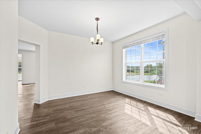 3527 S Riding Ridge, Elgin, IL 60124