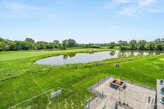 3527 S Riding Ridge, Elgin, IL 60124