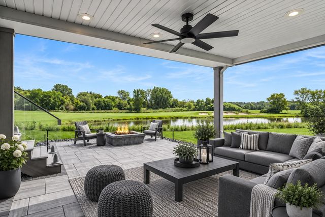 3527 S Riding Ridge, Elgin, IL 60124