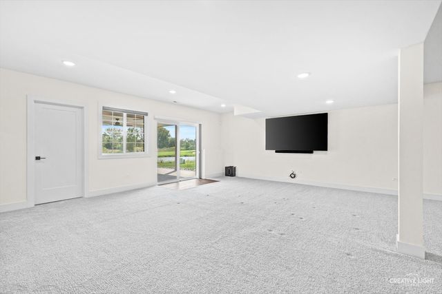 3527 S Riding Ridge, Elgin, IL 60124