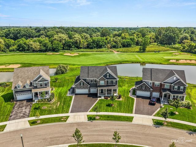3527 S Riding Ridge, Elgin, IL 60124