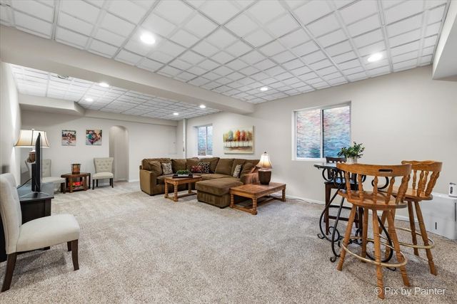 700 Juniper Lane, Lake In The Hills, IL 60156