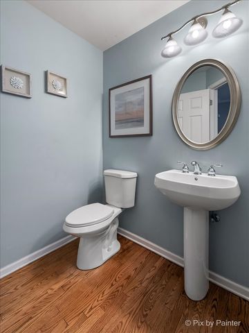 700 Juniper Lane, Lake In The Hills, IL 60156