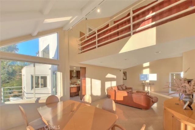 2579 Leicester Drive, Los Angeles, CA 90046