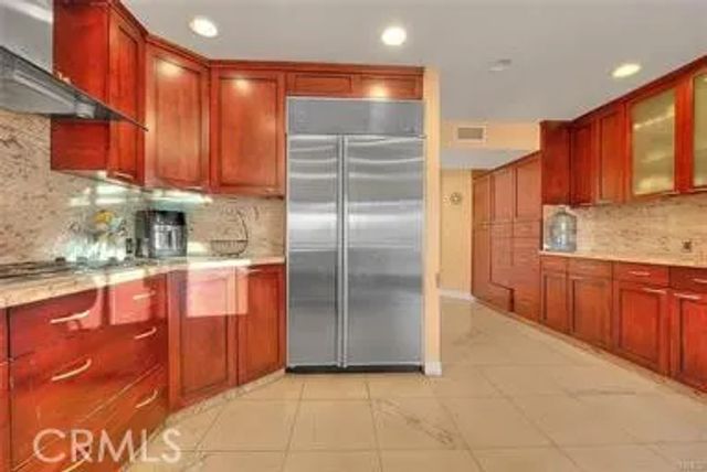 2579 Leicester Drive, Los Angeles, CA 90046