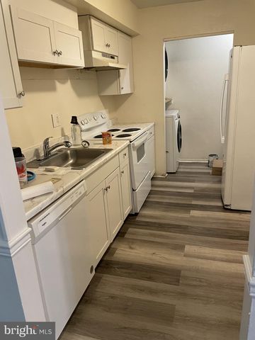 908 TIMBER CREEK RD, Lindenwold, NJ 08021