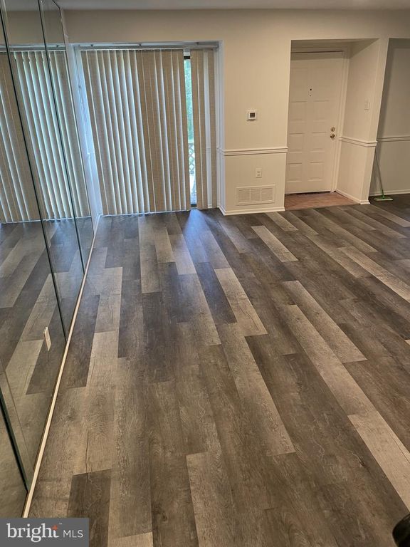 908 TIMBER CREEK RD, Lindenwold, NJ 08021