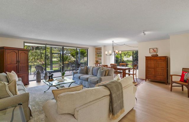 2810 Polo Island Drive C103, Wellington, FL 33414
