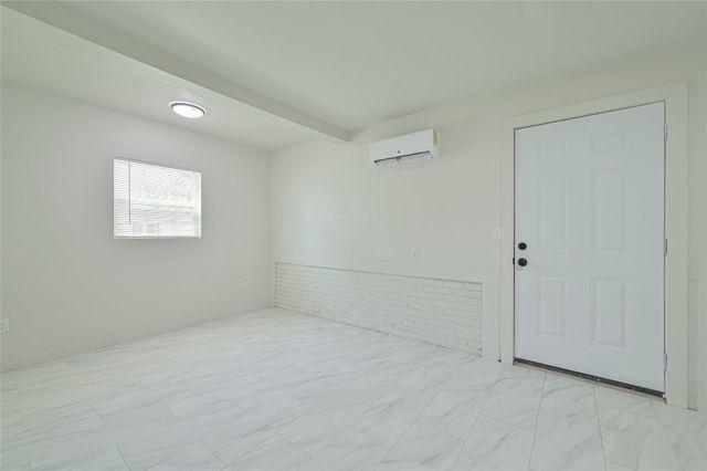 1604 SANDRA Drive, Midwest City, OK 73110