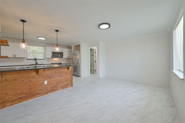 1604 SANDRA Drive, Midwest City, OK 73110