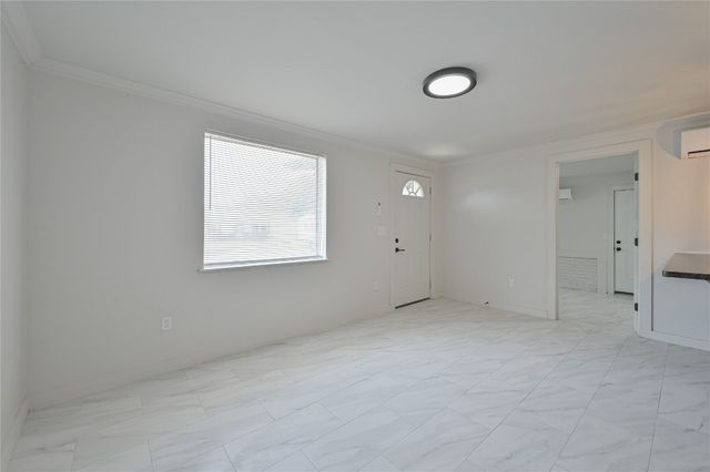 1604 SANDRA Drive, Midwest City, OK 73110