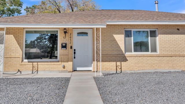 2057 Virginia Street NE, Albuquerque, NM 87110