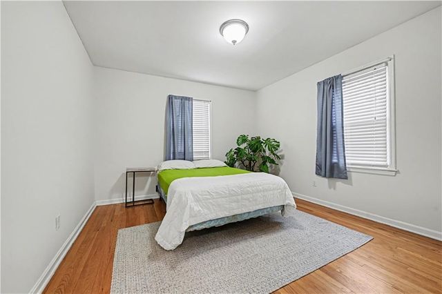 5440 Cedar Street, Roeland Park, KS 66205