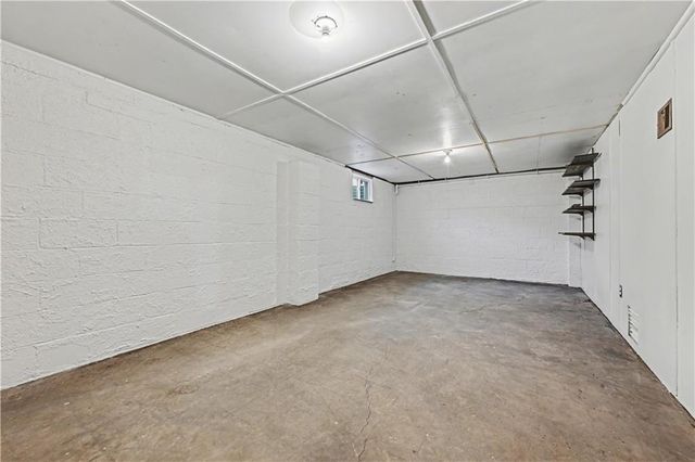 5440 Cedar Street, Roeland Park, KS 66205