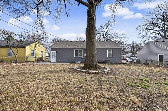 5440 Cedar Street, Roeland Park, KS 66205