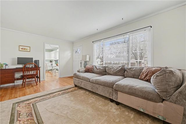 5440 Cedar Street, Roeland Park, KS 66205