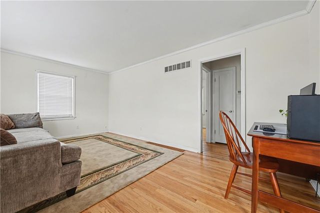 5440 Cedar Street, Roeland Park, KS 66205