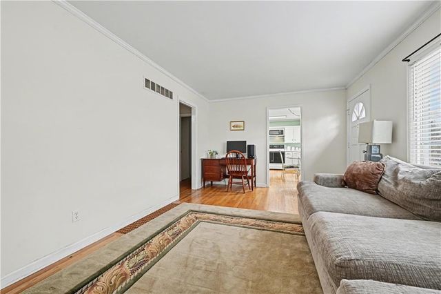 5440 Cedar Street, Roeland Park, KS 66205