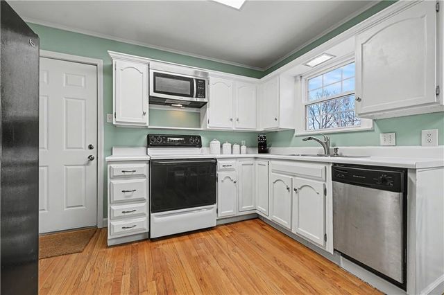 5440 Cedar Street, Roeland Park, KS 66205