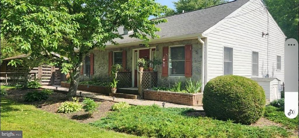 Image 1 of property listing at 449 BLAIR SHORE RD, Elkton, MD 21921