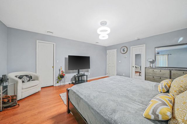 2 Buchanan Avenue, Coram, NY 11727