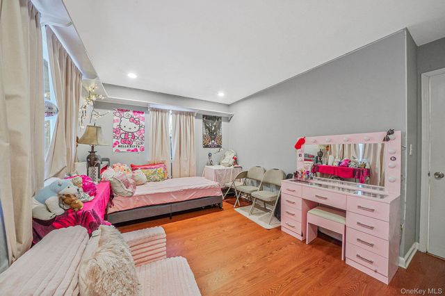 2 Buchanan Avenue, Coram, NY 11727